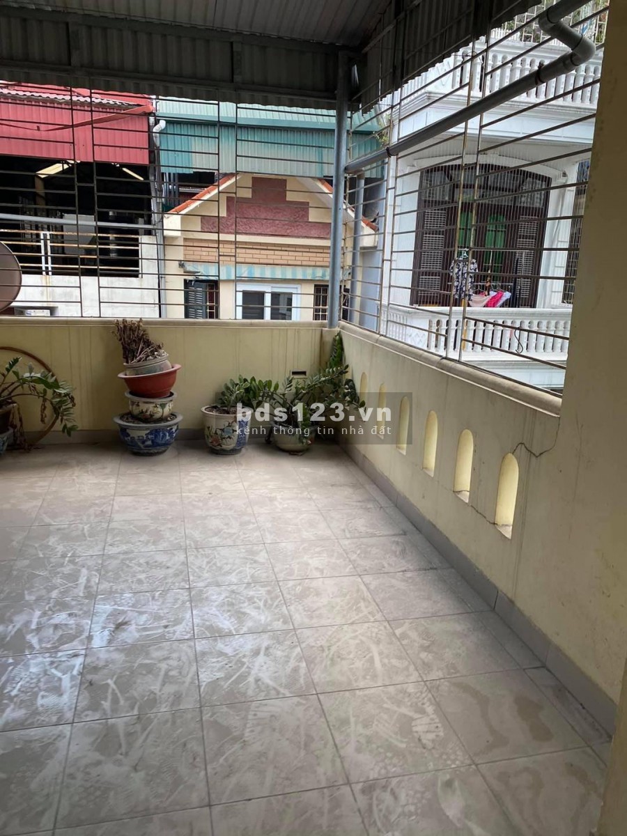 Mặt ngõ kinh doanh,ngõ 82 Yên Lãng, ô tô đỗ cửa, DT 50m2, MT 3.1m , 5 tầng, giá 6.4 tỷ