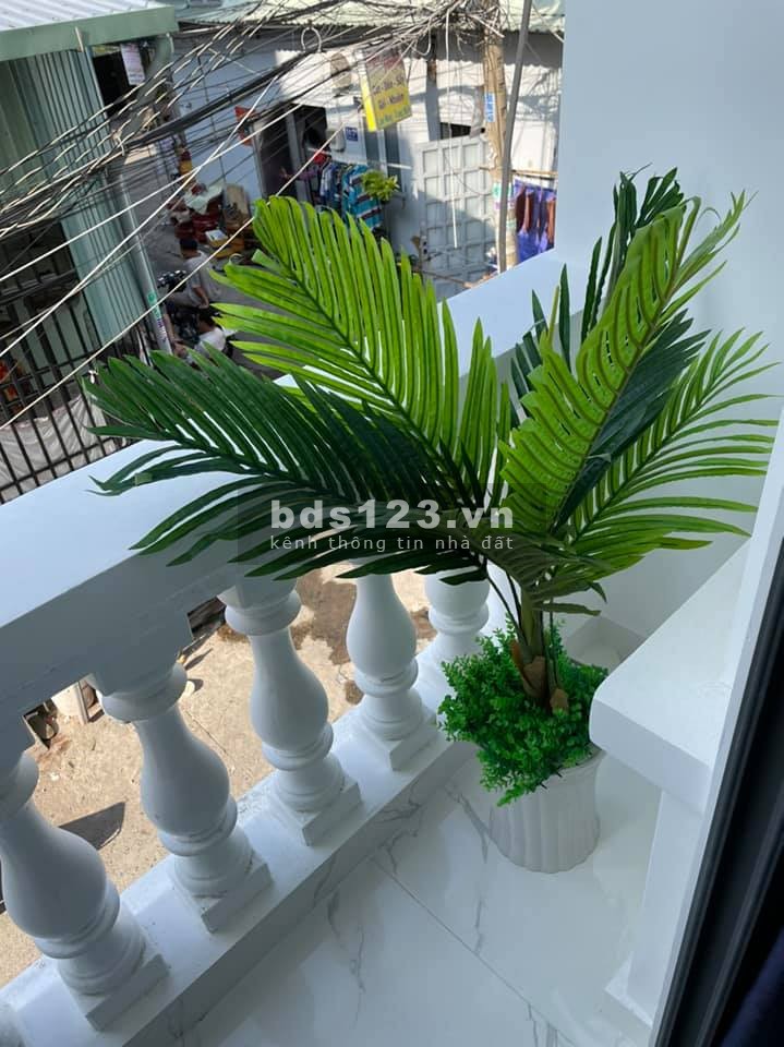Bán nhà Quận Gò Vấp, đường Phan Huy Ích, dt 36m2, giá 2.8 tỷ, 1 trệt, 1 lầu, đúc kiên cố