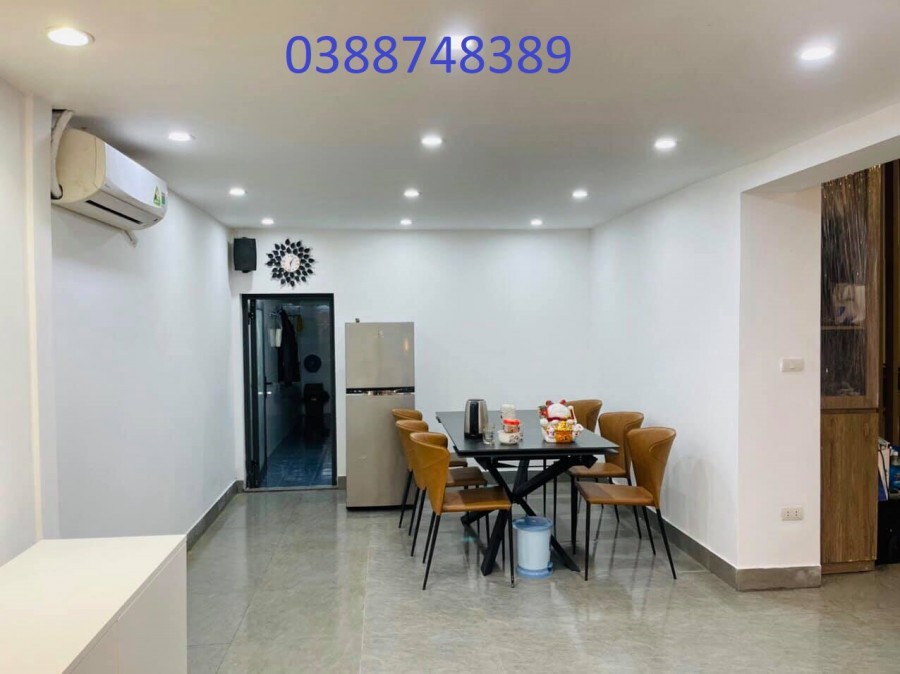 Hiếm, Bán Nhà 66mx9MT 5T mặt phố Yên Lãng giá 8,9 tỷ