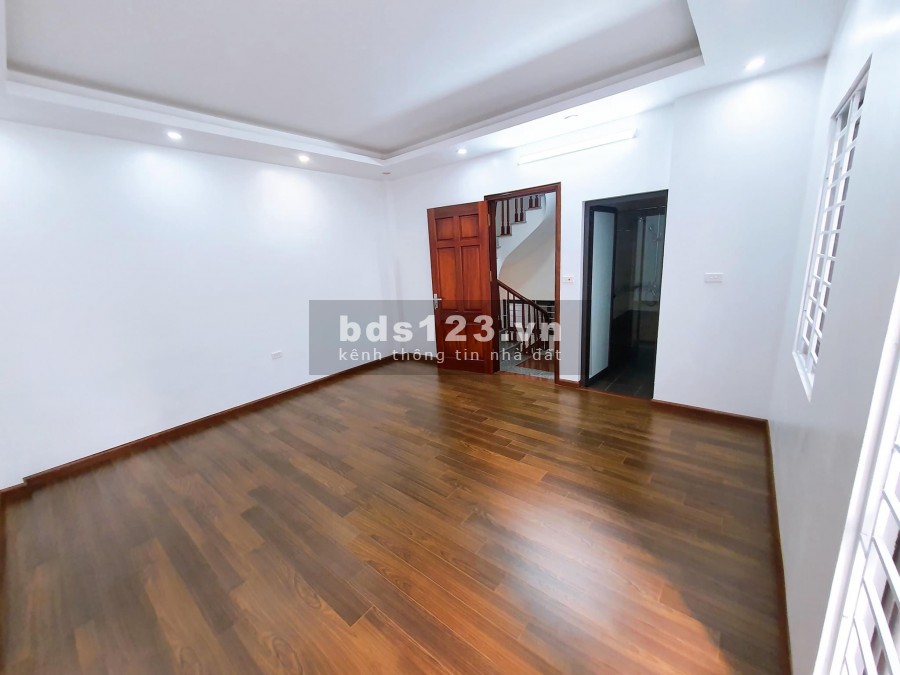 Chủ nhà cần bán nhanh nhà trương định có thang máy diện…