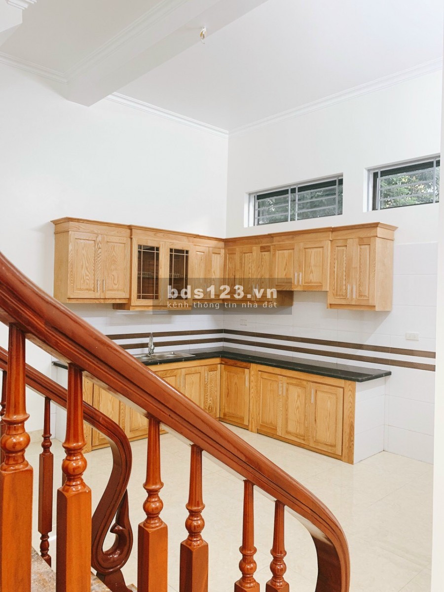 Bán nhà ngõ phố Đinh Văn Tả, TP HD, 50.4m2, mt 5.8m, 2 tầng, 3 ngủ, chỉ 1 tỷ 350 triệu