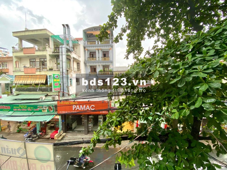 Phòng trọ Tân Bình rộng 50m2, chỉ 4.5 triệu/tháng, ban công lớn