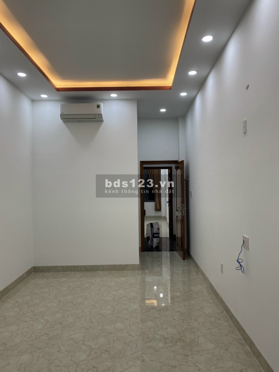 Bán nhà 4 tầng đẹp mới xây mặt tiền số 39 đường Mạc Đĩnh Chi.