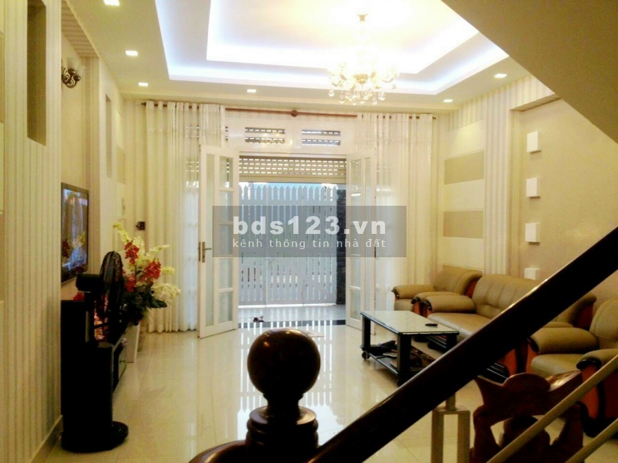 Nhà Mặt Tiền Đường D1 KDC Phú Mỹ Phú, Quận 7, giá 8.7 tỷ
