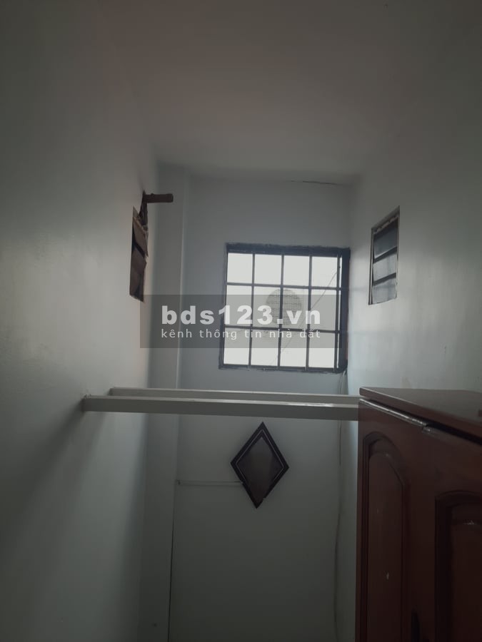 Bán Gấp Nhà sát MẶT TIỀN 3PN Ngô Gia Tự, Quận 10, 4x14, chỉ 4 tỷ hơn.