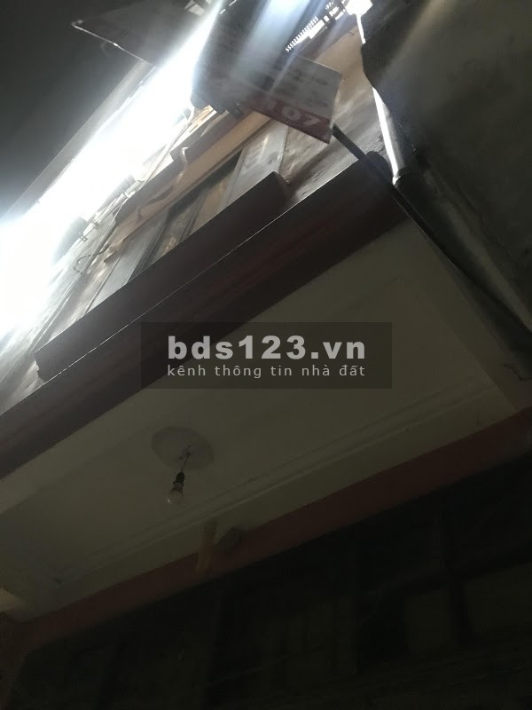 Bán nhà Lê Thanh Nghị 22mx5T khung cột chắc chắn, giá 2.5 tỷ lh 0916010180