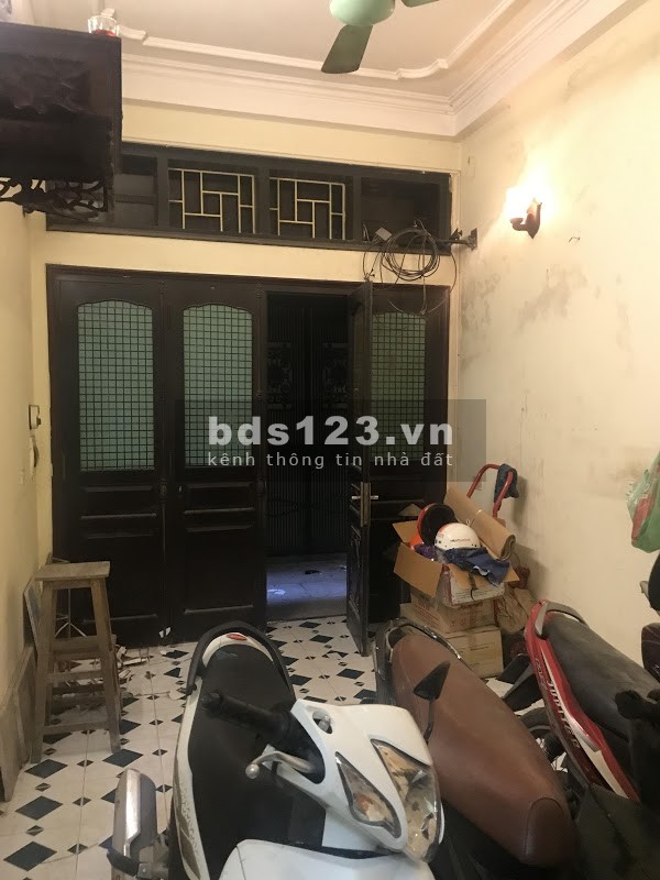Bán nhà Lê Thanh Nghị 22mx5T khung cột chắc chắn, giá 2.5 tỷ lh 0916010180
