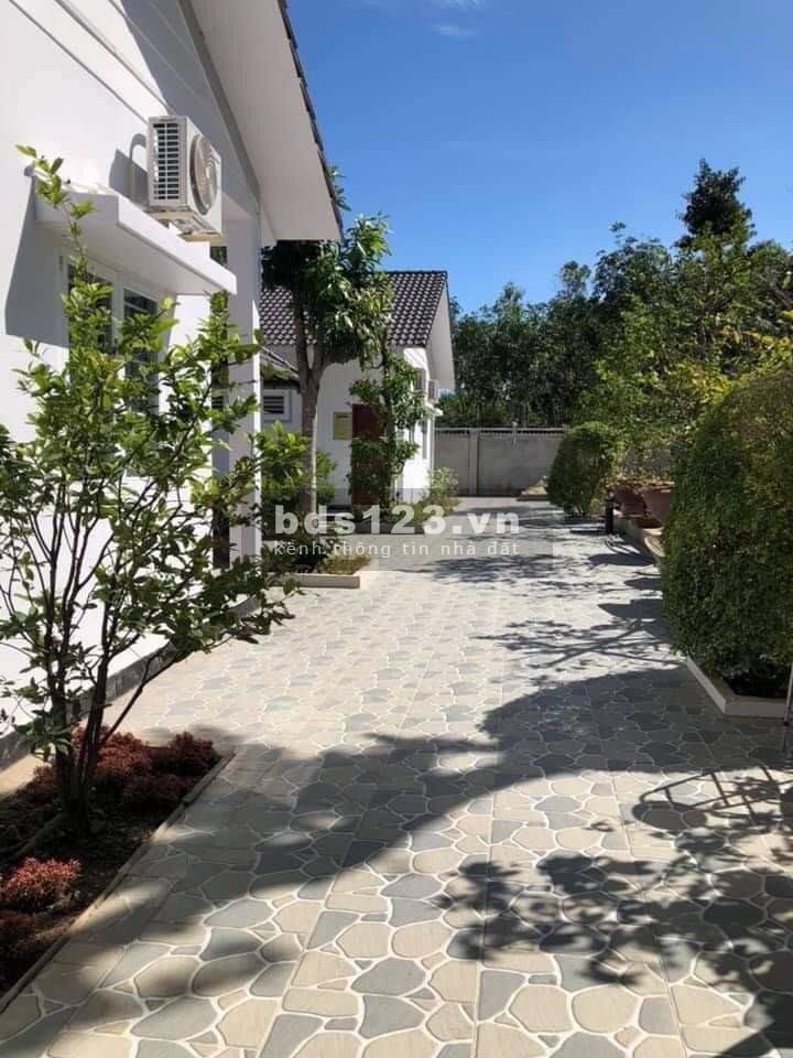 Cần bán gấp khách sạn mới hoạt động 2 năm, đầy đủ nội thất, giá 7.5 tỷ