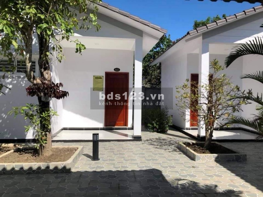 Cần bán gấp khách sạn mới hoạt động 2 năm, đầy đủ nội thất, giá 7.5 tỷ