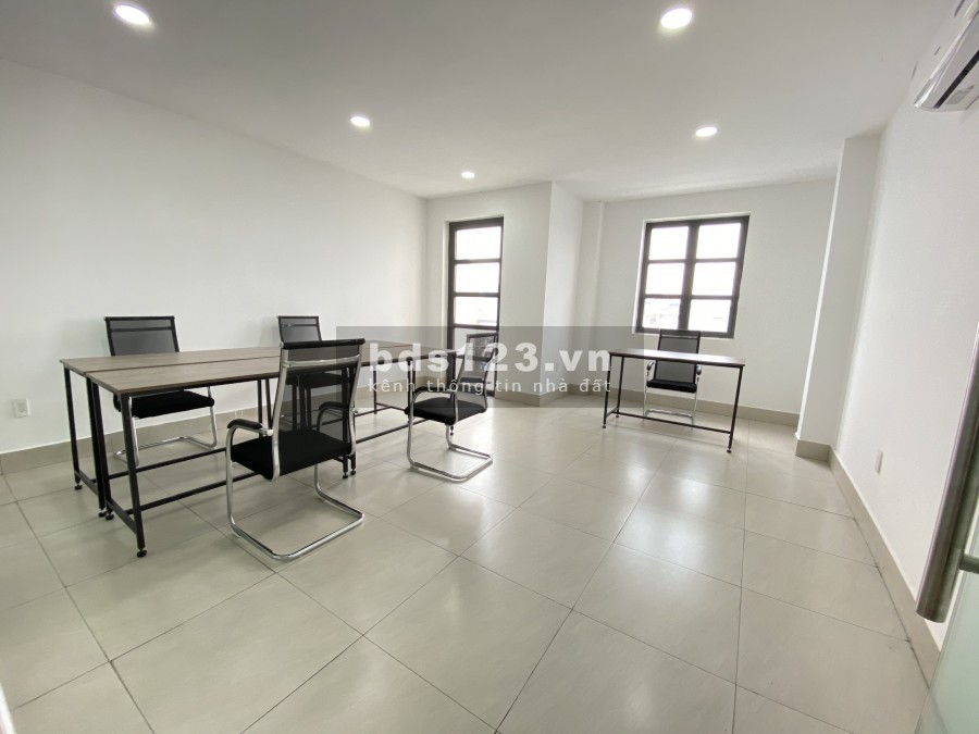 Sang căn đôi mặt tiền Cityland Phan Văn Trị trệt + 4 lầu có thang máy