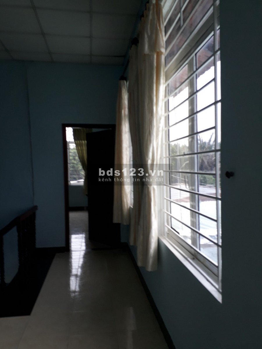 Cho thuê nhà 5x25 Có sân oto Hẻm xe hơi QL13