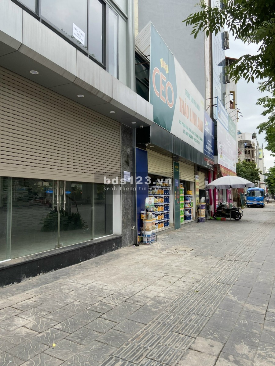 Cho thuê cả căn nhà 5 tầng mặt phố vị trị đẹp đường Phạm Văn Đồng giá thỏa thuận