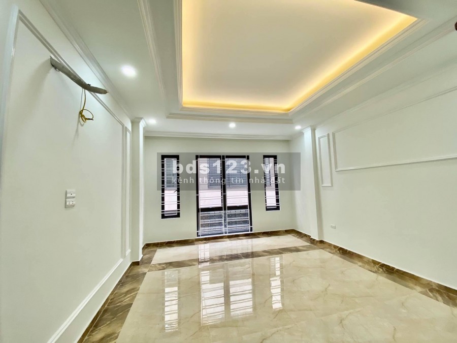 Cần vốn kinh doanh bán gấp nhà Đội Cấn, Ba Đình 45m2 4 tầng 3.5m mặt giá 3.8 tỷ