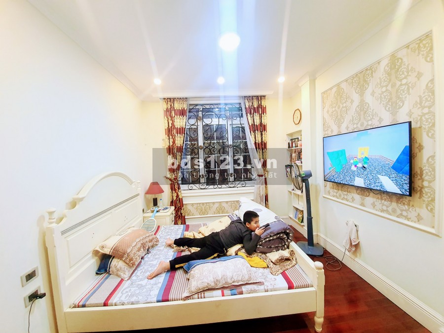 Cần bán gấp nhà gần mặt đường Quang Trung, Hà Đông diện tích 56m2, xây 4 tầng, giá chỉ 4,7 tỷ.