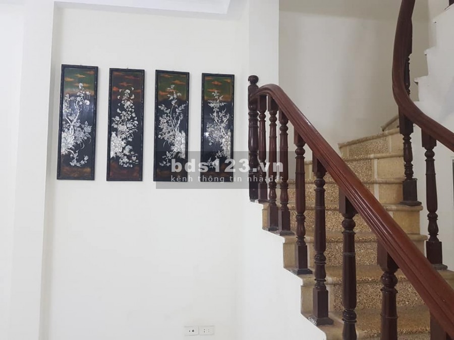 Bán nhà Khương Trung, Thanh Xuân, vị trí trung tâm DT:42m2x4 giá 3.9 tỷ.