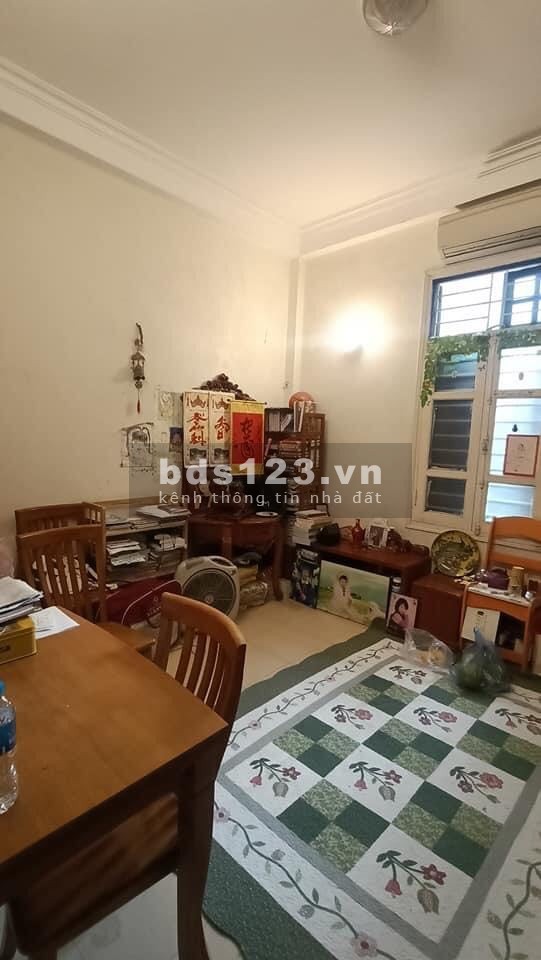 Bán nhà Nguyễn Trãi, Lô góc ngõ rộng ô tô đỗ cửa, 42m2, 7 tỷ