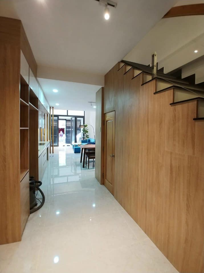 Bán giá rẻ nhà trung tâm quận 8, HXH, tặng nội thất, Dương Bá Trạc, f2, Quận 8, giá chỉ 7.35 tỷ