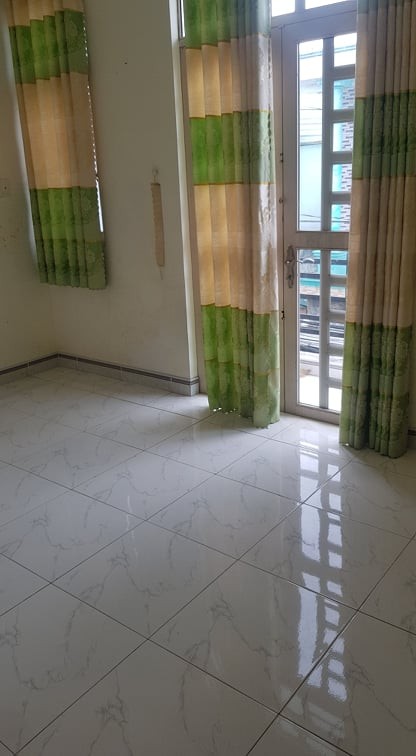 Nhà 1 trệt 1 lầu 4,5*10. SHR, Trần Văn Mười, 1/ XXT9 hẻm nhựa thông 6m. sao chợ Đại Hải