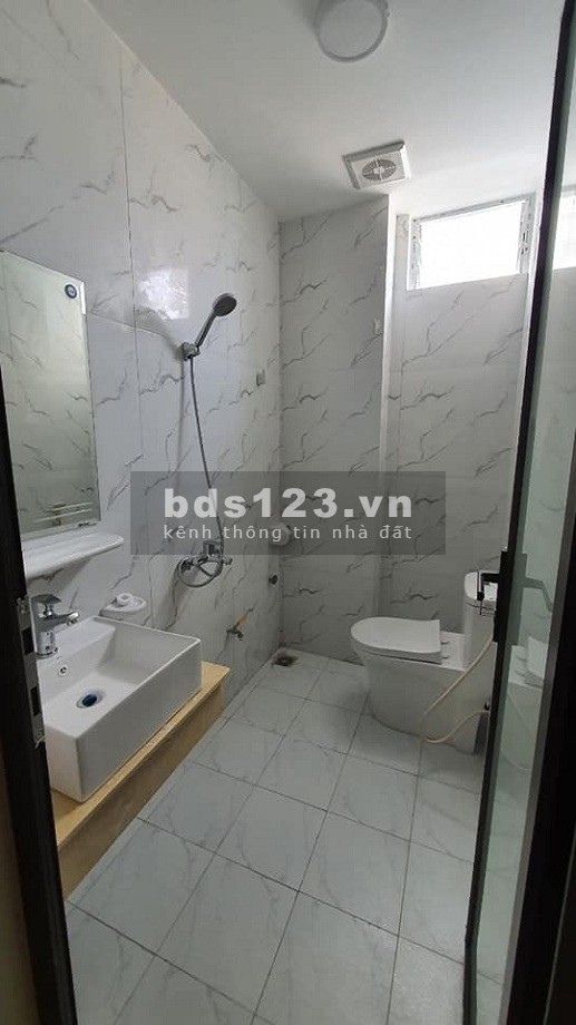 Bán nhà mới tinh Lê Quang Đạo – trung tâm Mỹ Đình, 5 tầng, giá 3.35 tỷ.