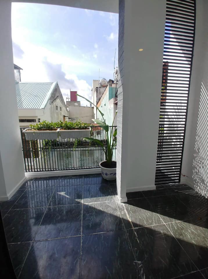 Bán giá rẻ nhà trung tâm quận 8, HXH, tặng nội thất, Dương Bá Trạc, f2, Quận 8, giá chỉ 7.35 tỷ