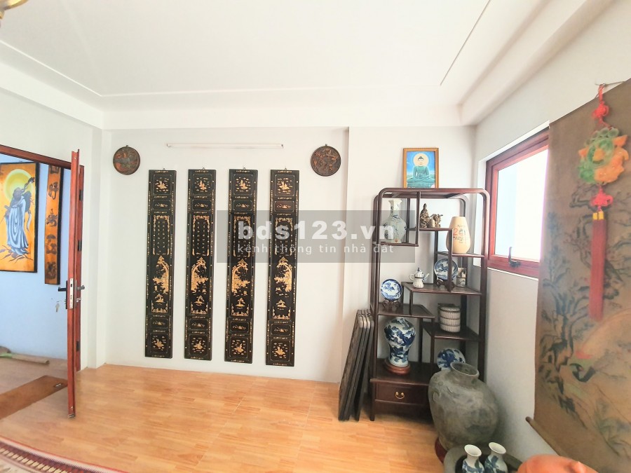 Mặt ngõ nhà mới đẹp, ngõ thông ô tô đỗ cửa, 2 mặt thoáng, chủ tự xây, đúc kiên cố
