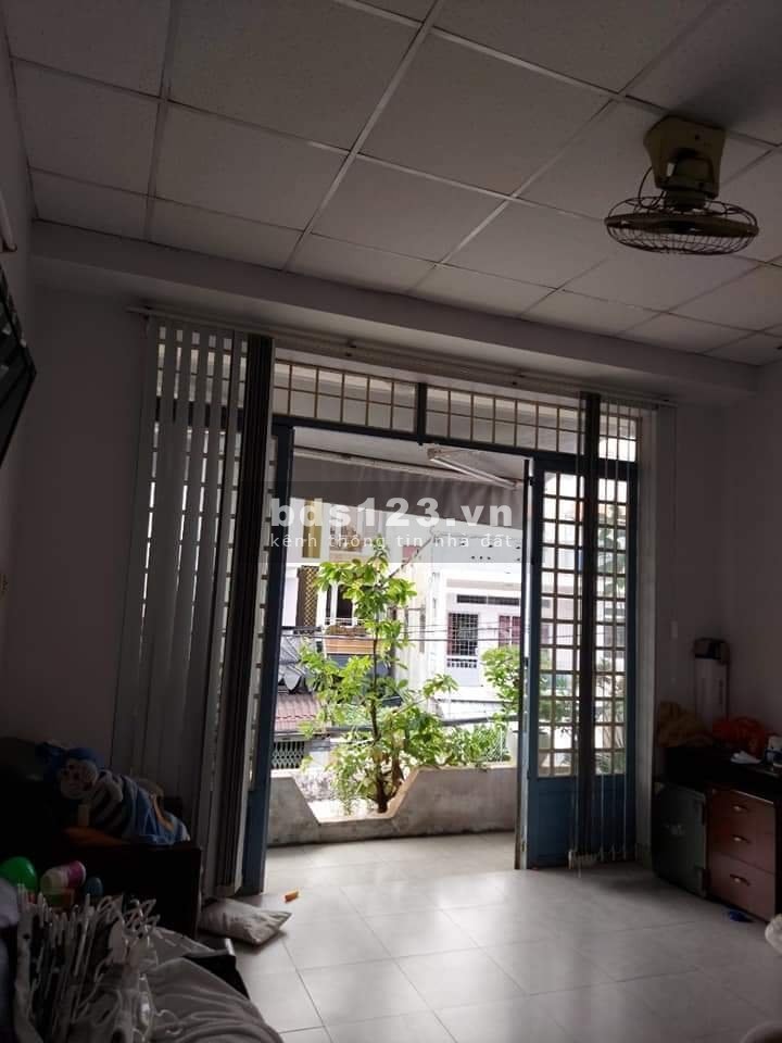 Bán Nhà Phố Trung Tâm Quận Bình Thạnh. DT: 60m2. LH: 0932155399.