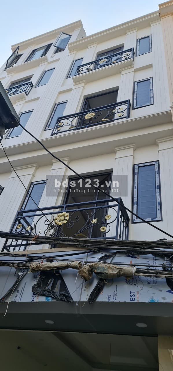Nhà đẹp ở luôn 31m 4 tầng, trung tâm quận Hà Đông nhỉnh 2 tỷ