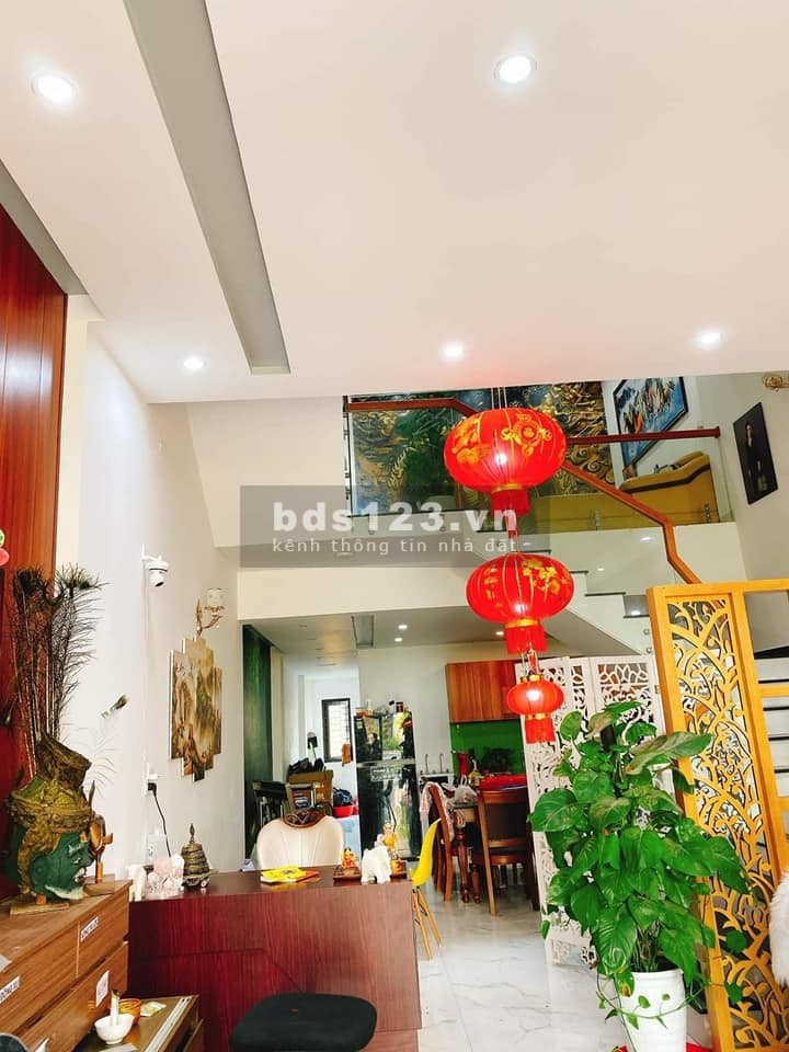 Bán nhà 4 Tầng đường 5m5 Chu Lai phường Hòa Hải quận Ngũ Hành Sơn 110m2