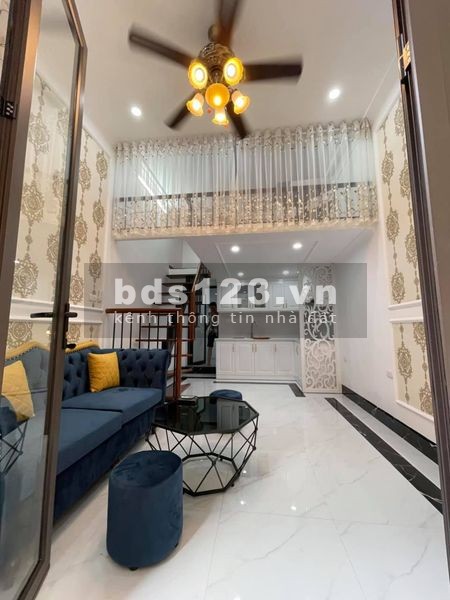 Bán Gấp nhà mặt ngõ Kim Mã siêu Kinh Doanh siêu đẹp nhà mới, 4 tầng 3.3m MT giá 3.3 tỷ