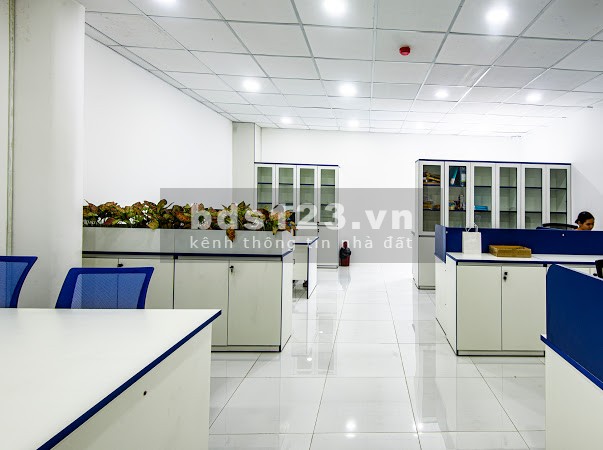 Văn Phòng Cho Thuê Q.Tân Bình đối diện công viên Hoàng Văn Thụ