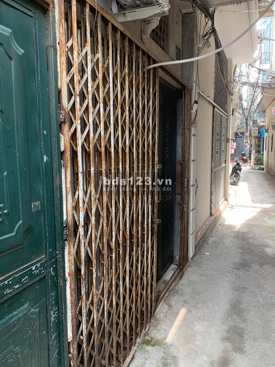 Bán nhà Hoàng Mai, gần phố, ngõ thông rộng các ngả, an sinh tốt, khu văn minh, 2.5 tỷ