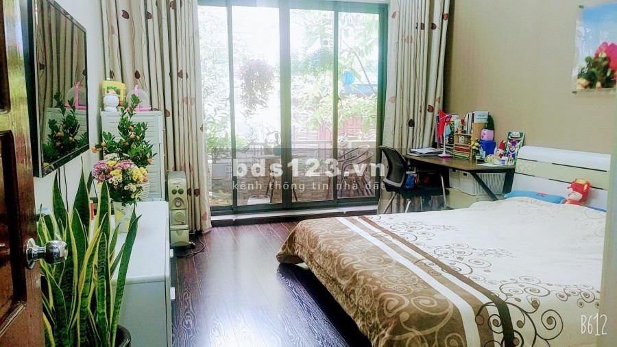 Nhà đẹp Thạnh Xuân dt 53m2, nhỉnh 7 tỷ, phân lô gara ô tô 7 chỗ, 2 mặt thoáng, ngay cạnh học viện an ninh nhân dân