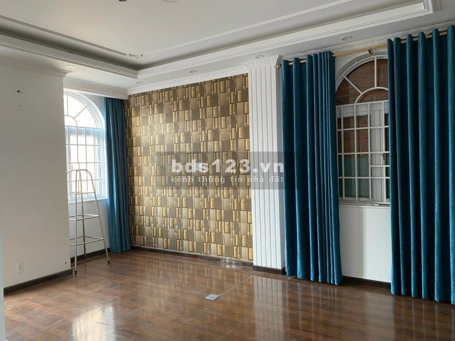 Cho thuê nhà 5x25 Có sân oto Hẻm xe hơi QL13