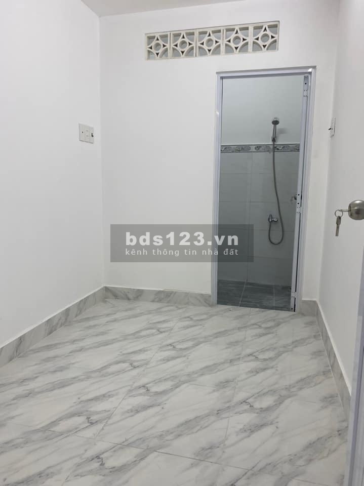 Bán Nhà Hẻm 4 Tầng DT 3 x 9 Trung Tâm Trần Phú P9 Q5 Giá 2.9 Tỷ