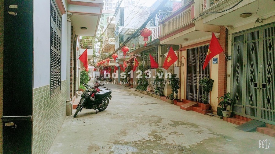 Nhà đẹp Thạnh Xuân dt 53m2, nhỉnh 7 tỷ, phân lô gara ô tô 7 chỗ, 2 mặt thoáng, ngay cạnh học viện an ninh nhân dân