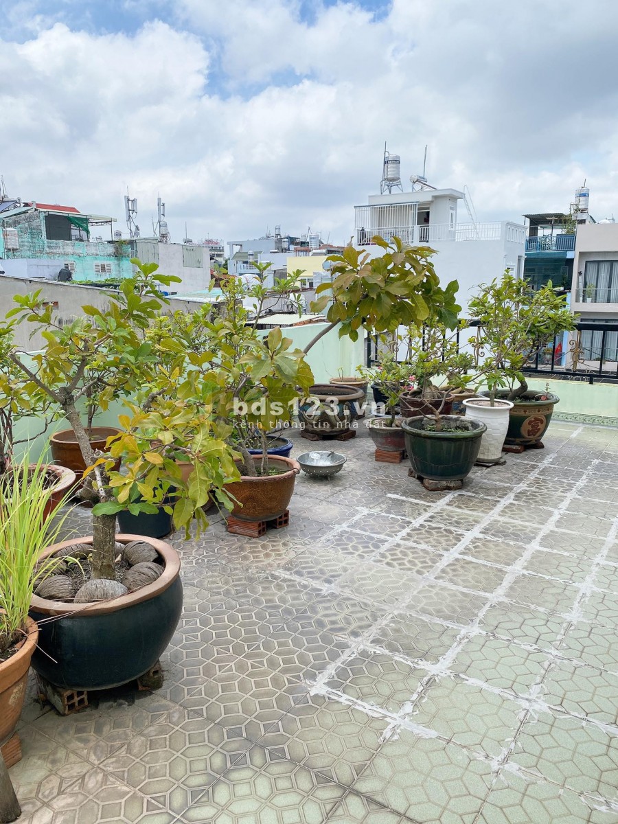 Bán nhà Quận Gò Vấp đường Quang Trung Phường 12 - 86M2 - 3 Tầng Giá 4.5Tỷ định cư bán gấp