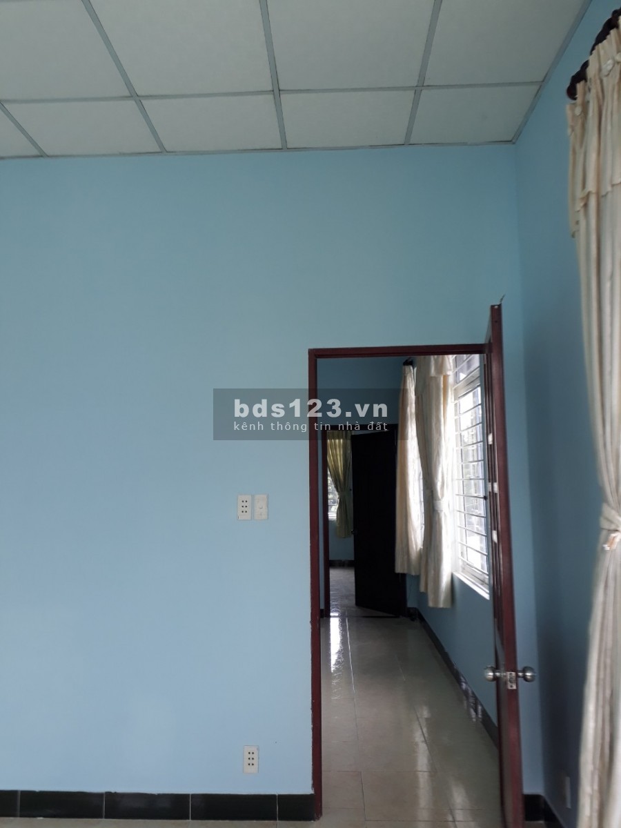 Cho thuê nhà 5x25 Có sân oto Hẻm xe hơi QL13