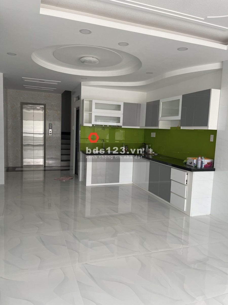 Mặt Tiền Nguyễn Trung Trực mới 100%: 4x17m trệt, lửng 5lầu thang máy.