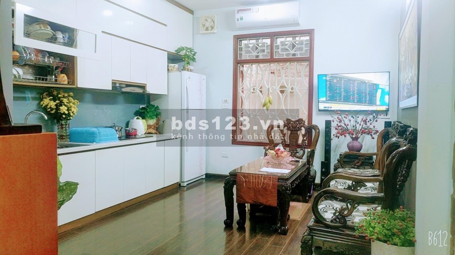 Nhà đẹp Thạnh Xuân dt 53m2, nhỉnh 7 tỷ, phân lô gara ô tô 7 chỗ, 2 mặt thoáng, ngay cạnh học viện an ninh nhân dân