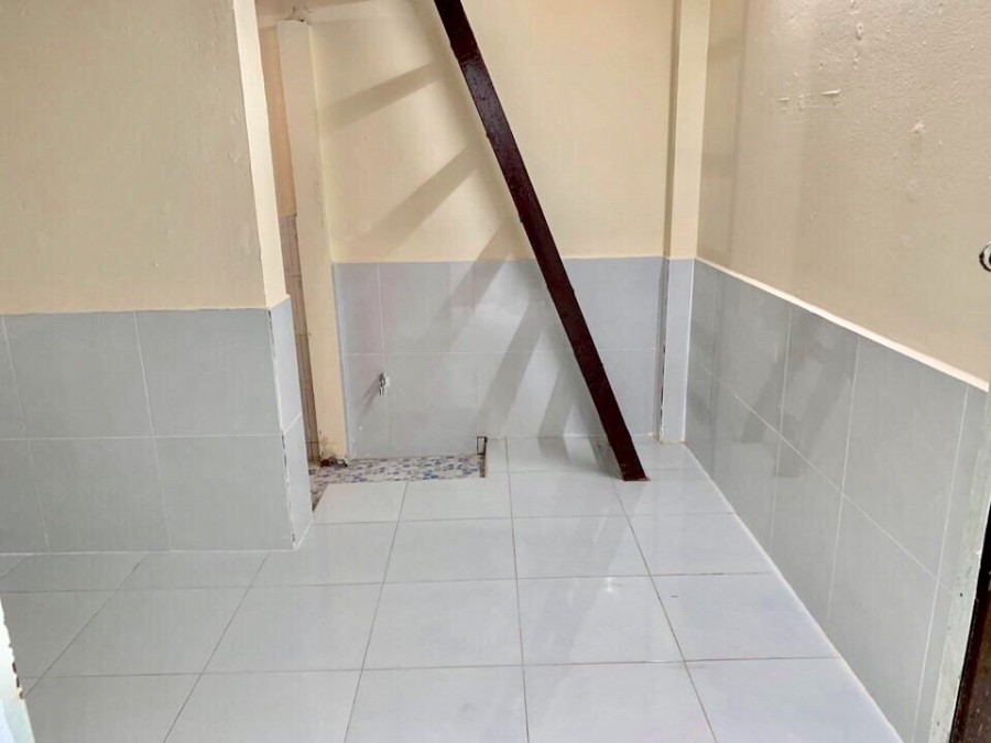 Bán dãy nhà trọ còn mới HXH Bùi Minh Trực P6 Q8
