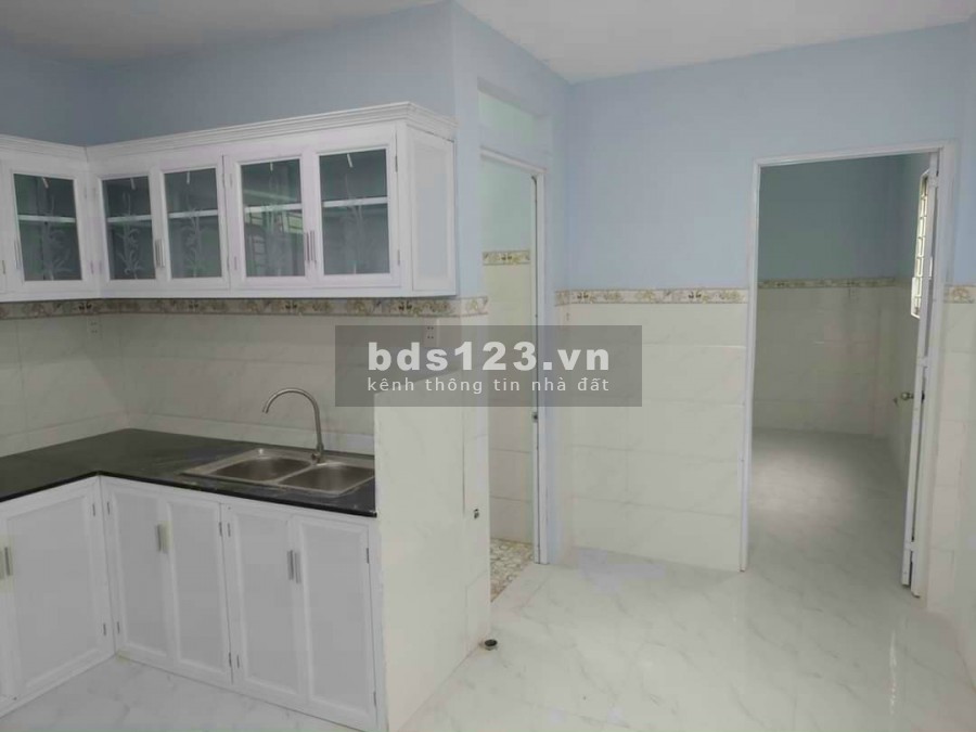 Cần tiền bán gấp nhà Hóc Môn 72m2 giá 960 triệu