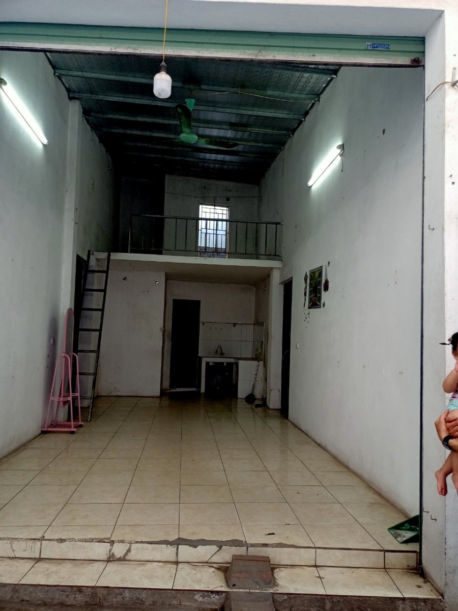 Cho thuê cửa hàng ngay ngã 3 ngõ 67 và phố Nam Dư, Lĩnh Nam Hoàng Mai, Hà Nội.