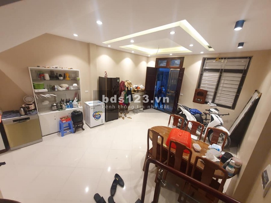Bán nhà Nguyễn Lương Bằng 40M2, 4 tầng, MT 5m, 4.6 tỷ, tặng nội thất, nhà mới, sổ đỏ