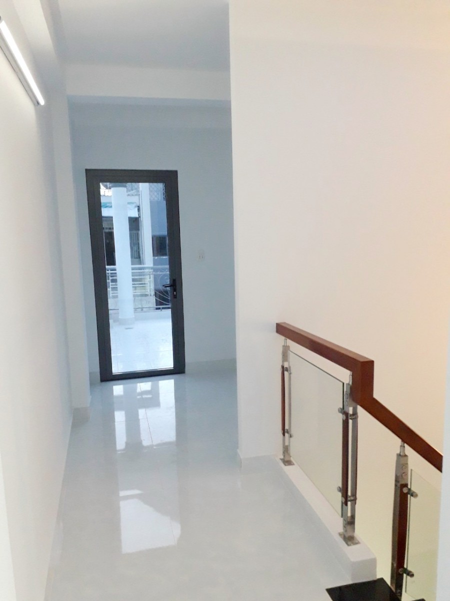 Nhà 64m2 (SHHC) 3 tầng hẻm 154 Âu Dương Lân P3 Q8