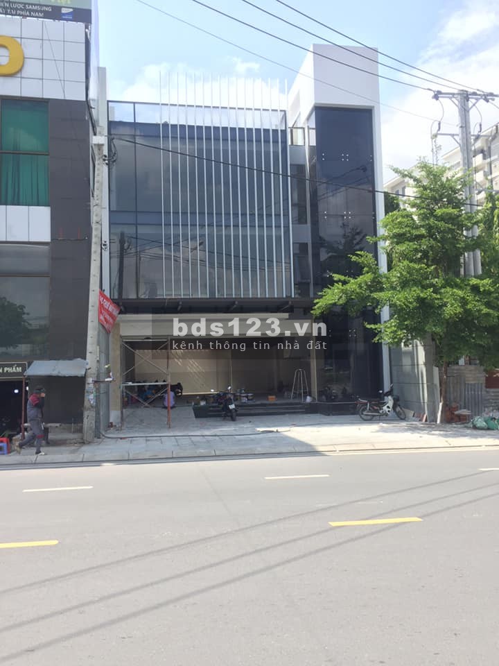 Lê Đại Hành, phường 11, Quận 11 mt 8 x 20 Nhà đẹp khu sầm uất