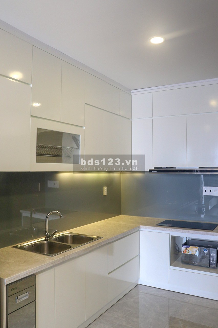 Căn hộ Kingston Hoàng Văn Thụ, 2Pn, DT 83m2, nhà mới 100%, Giá thuê 18Tr/ tháng