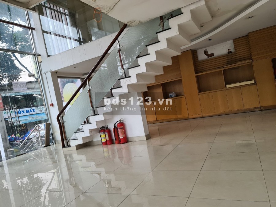 Cần bán hoặc cho thuê nhà căn góc 2 MT 157 Điện Biên Phủ 73 Mạc Đĩnh Chi, P. Đa Kao, Quận 1