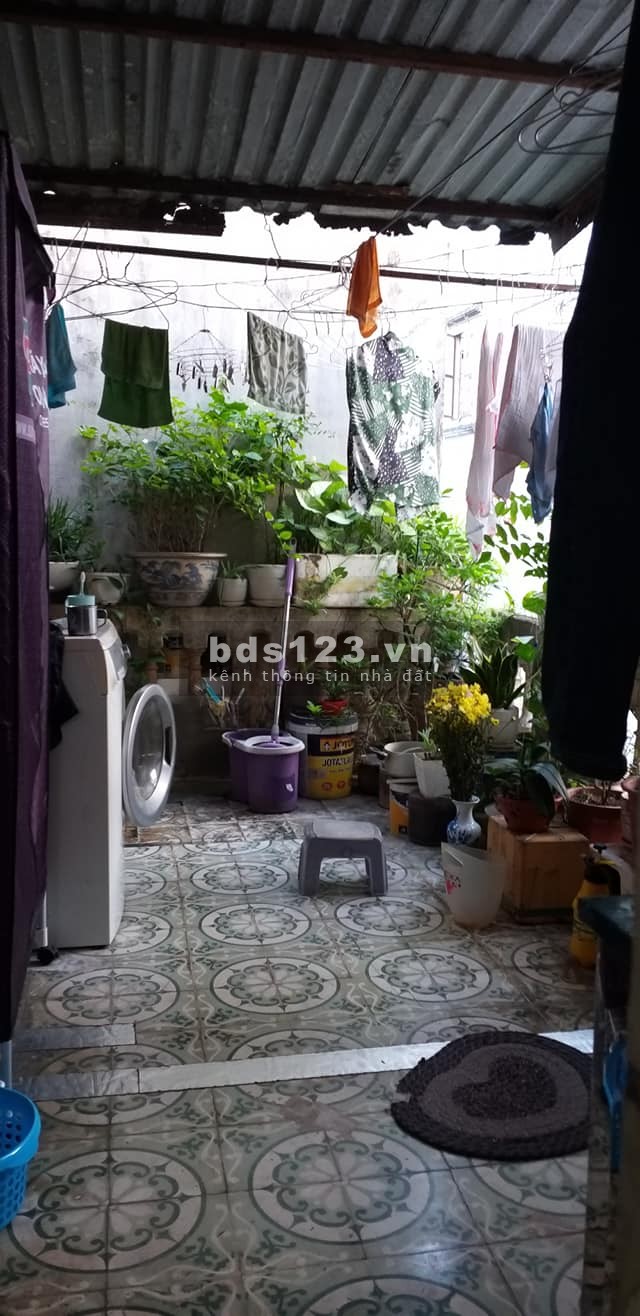 Bán nhà Hoàng Mai, gần phố, ngõ thông rộng các ngả, an sinh tốt, khu văn minh, 2.5 tỷ