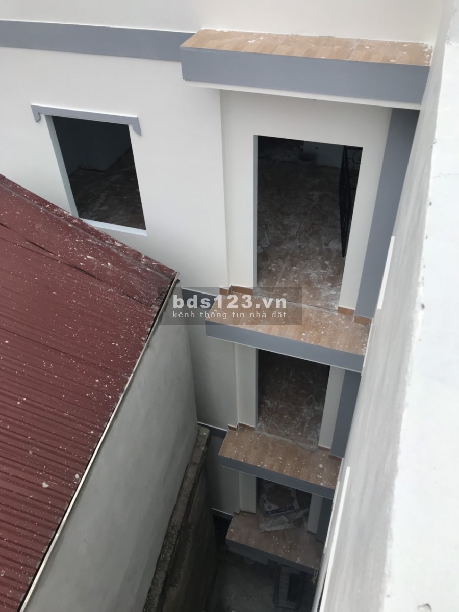 Bán nhà phố giáp nhị Hoàng mai, ôtô đỗ cửa, nhà đang hoàn thiện từng ngày, giá 4ty2