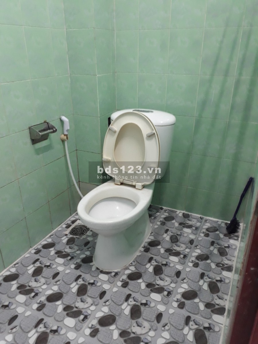 Cho thuê nhà 5x25 Có sân oto Hẻm xe hơi QL13